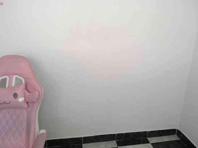 Isabella-wish1 webcam