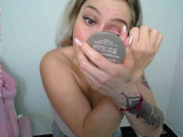 Isabella-wish1 webcam
