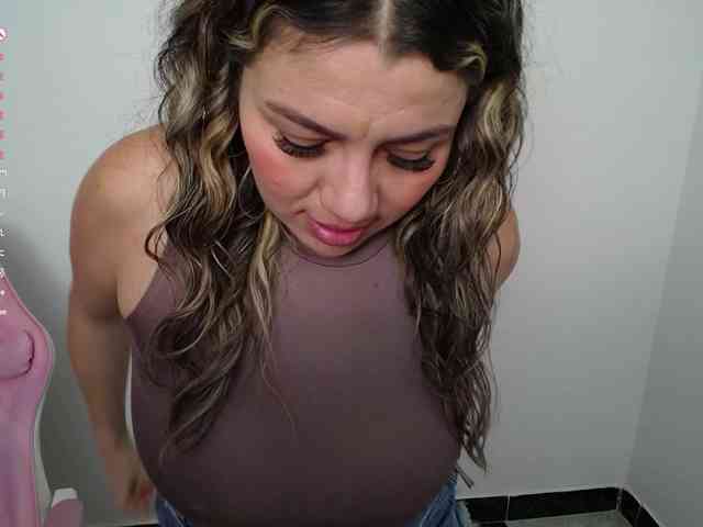 Isabella-wish1 webcam