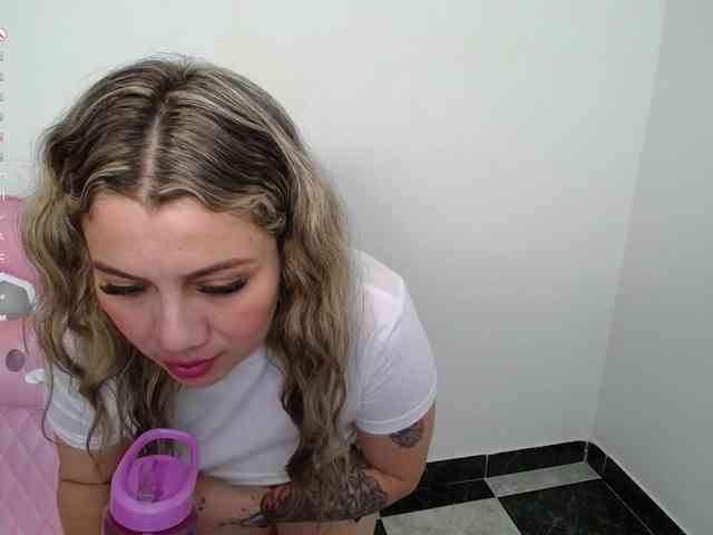 Isabella-wish1 webcam