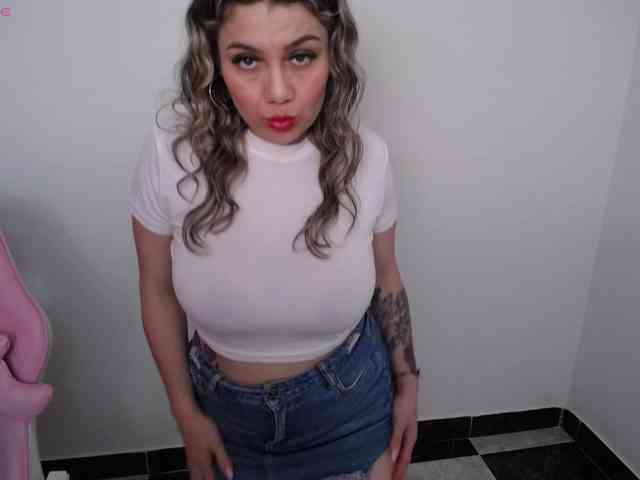 Isabella-wish1 webcam