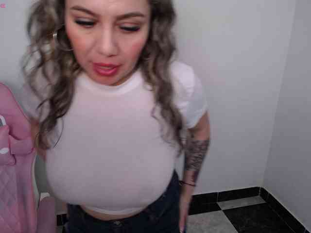 Isabella-wish1 webcam