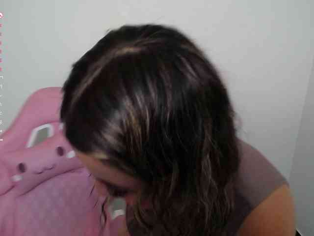 Isabella-wish1 webcam