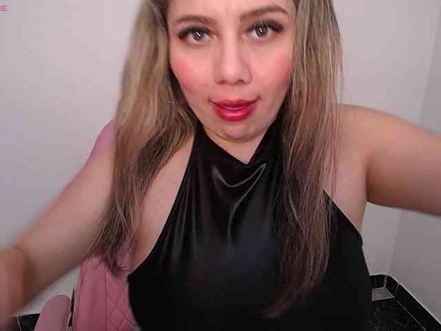 Isabella-wish1 webcam