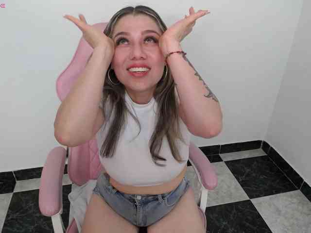 Isabella-wish1 webcam