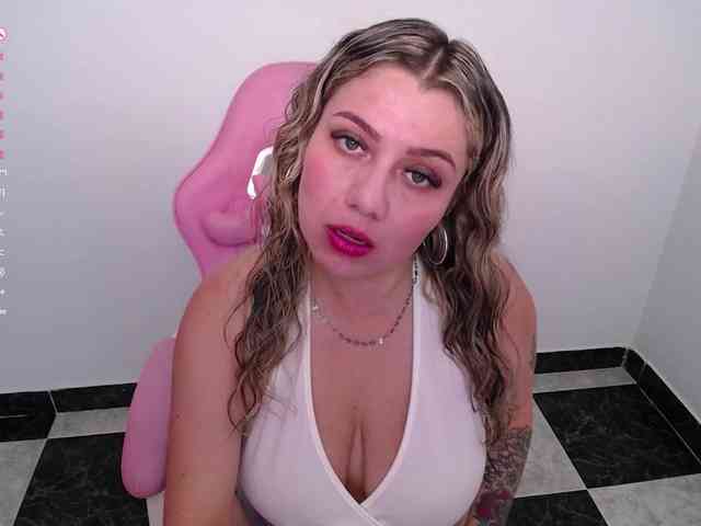 Isabella-wish1 webcam