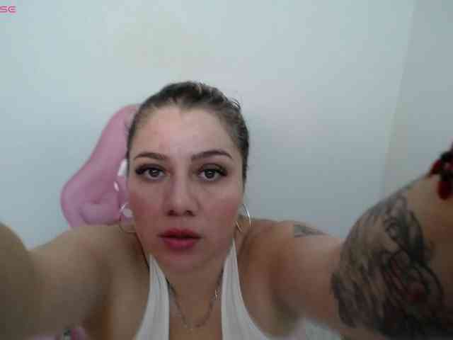 Isabella-wish1 webcam