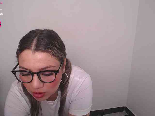 Isabella-wish1 webcam