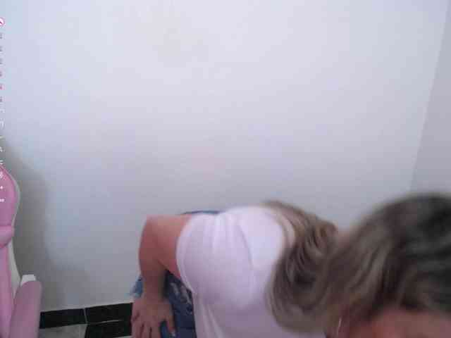 Isabella-wish1 webcam