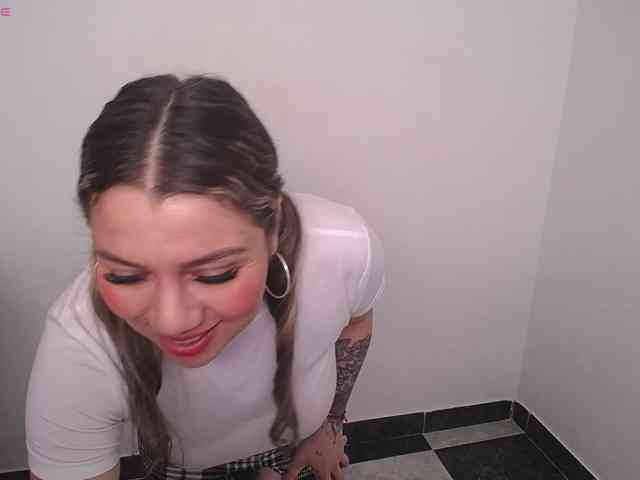 Isabella-wish1 webcam
