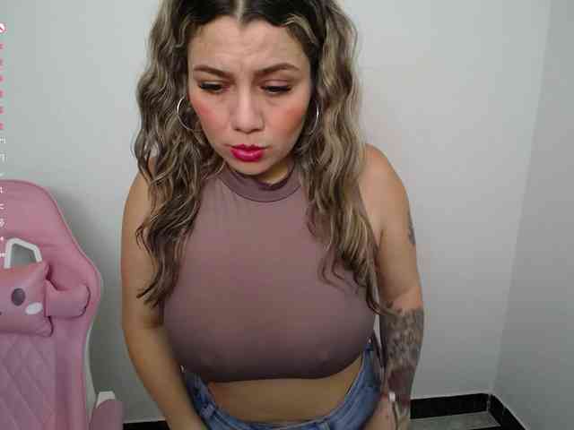 Isabella-wish1 webcam