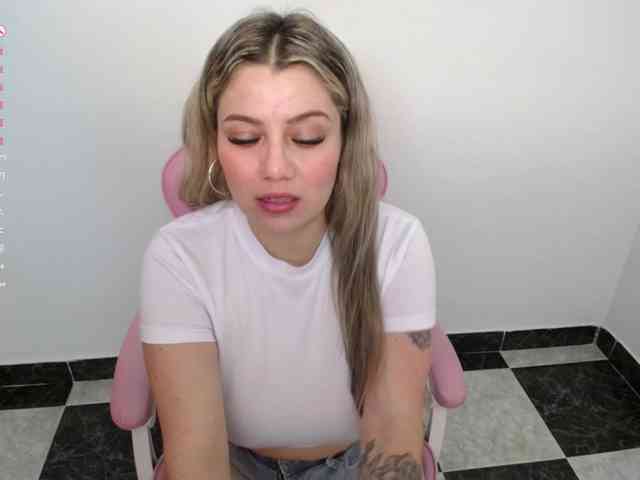 Isabella-wish1 webcam