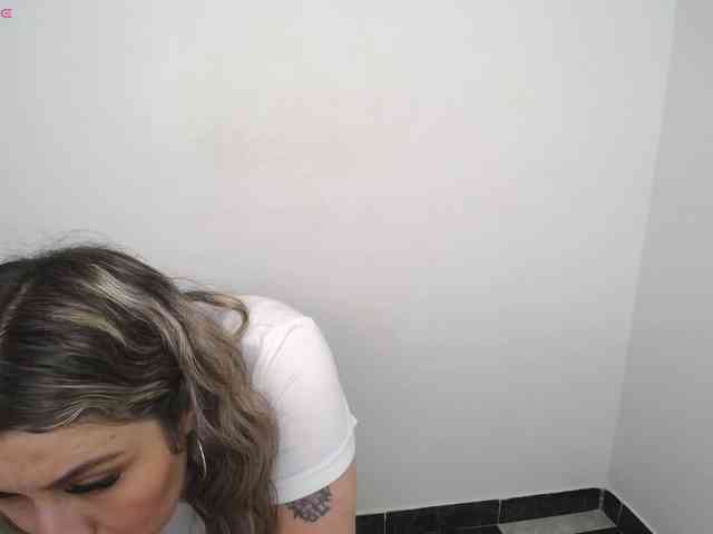Isabella-wish1 webcam