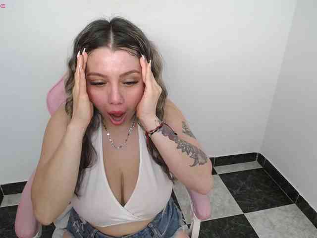 Isabella-wish1 webcam