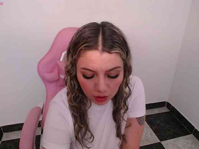 Isabella-wish1 webcam