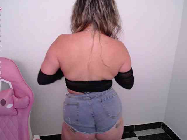 Isabella-wish1 webcam