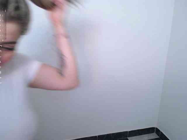 Isabella-wish1 webcam