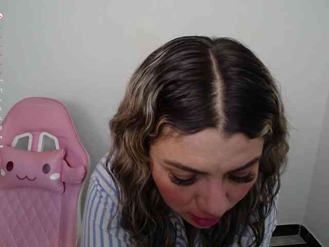 Isabella-wish1 webcam