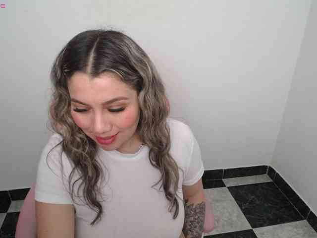 Isabella-wish1 webcam