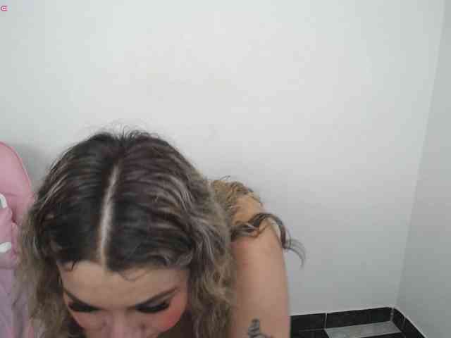 Isabella-wish1 webcam