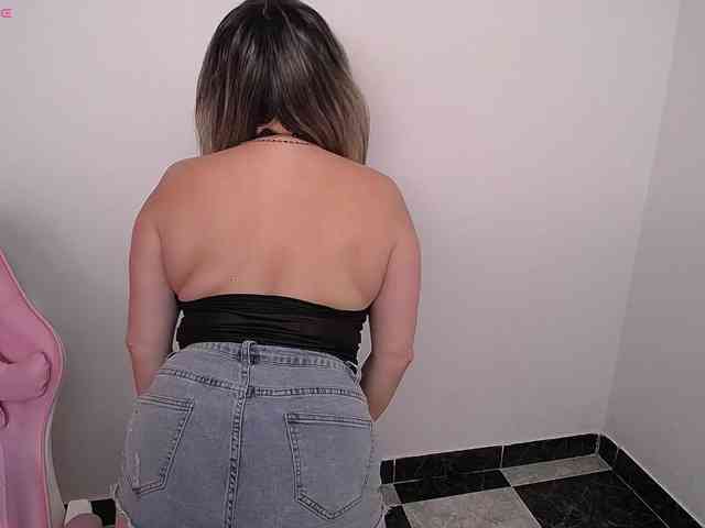 Isabella-wish1 webcam