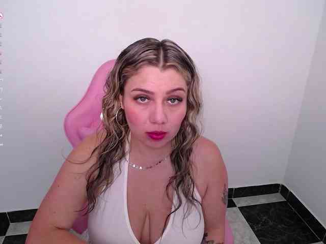 Isabella-wish1 webcam