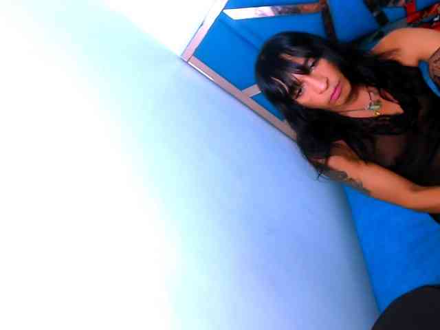 everlyn-party Sex Cam Show