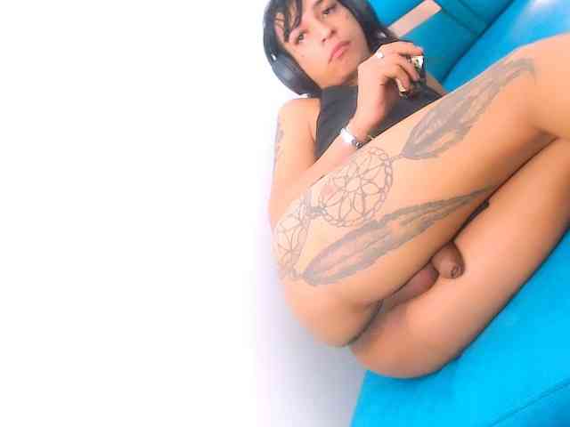 everlyn-party Sex Cam Show