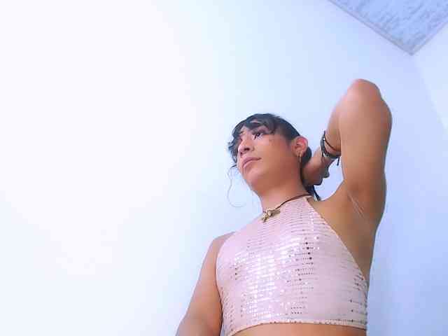 everlyn-party Sex Cam Show