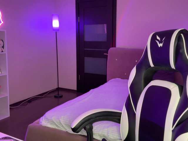 VersieBruegman's BongaCams show and profile