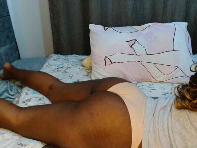 Ebonylizzy webcam