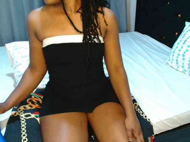 Ebonylizzy webcam