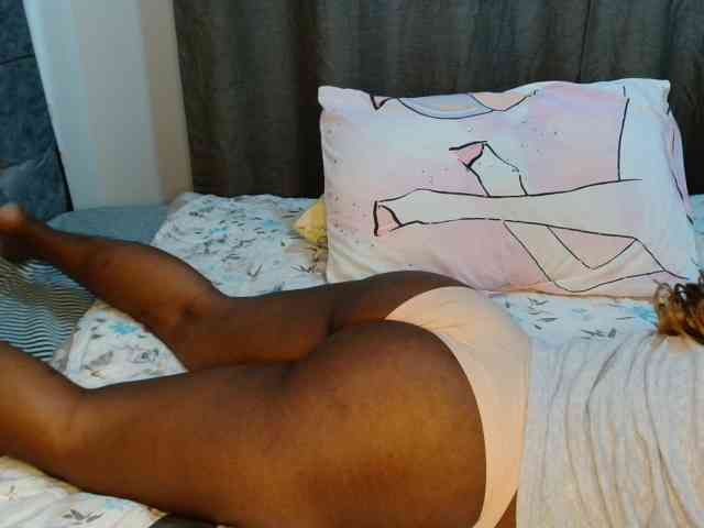 Ebonylizzy webcam