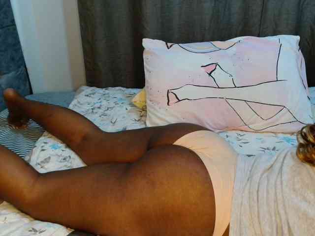 Ebonylizzy webcam