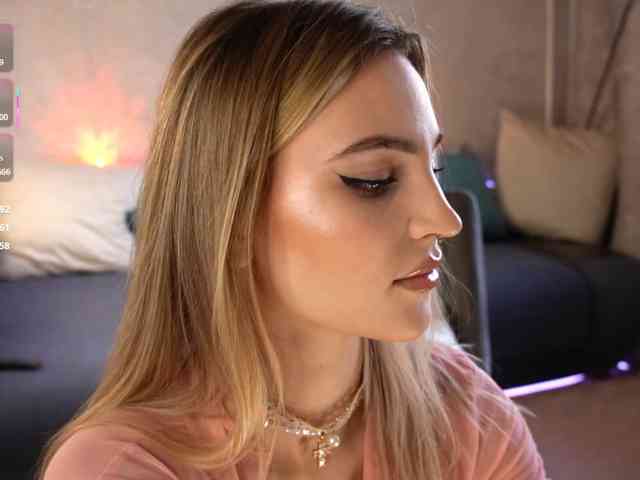 beckymadsons live female cam on bongacams