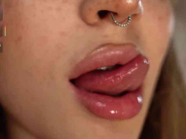 beckymadsons live female cam on bongacams