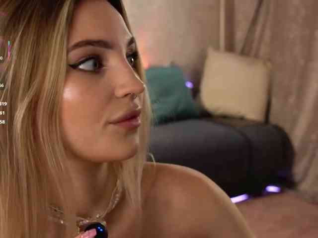beckymadsons live female cam on bongacams