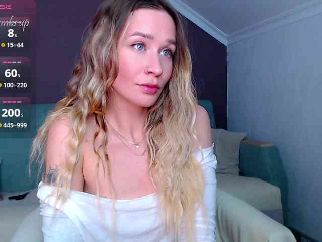 AnitaDelicious webcam