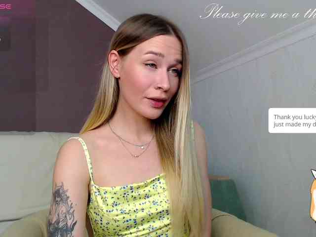 AnitaDelicious webcam