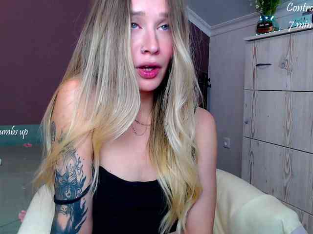 AnitaDelicious webcam