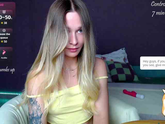 AnitaDelicious webcam