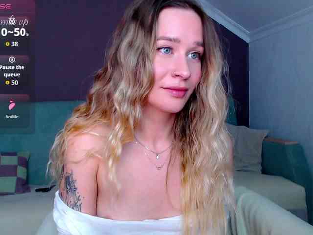 AnitaDelicious webcam