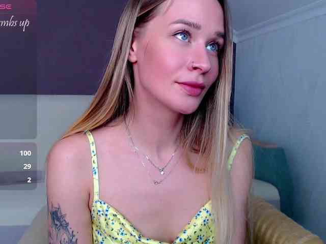 AnitaDelicious webcam