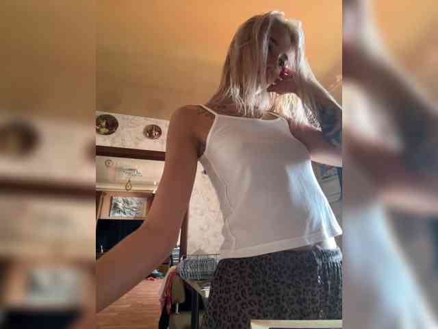 Sonehka774 webcam
