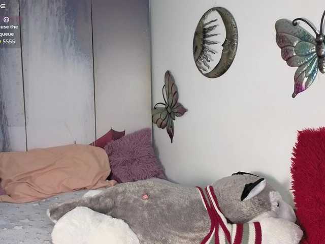 alix-kitty live cam on BongaCams