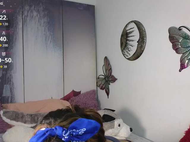 alix-kitty live cam on BongaCams
