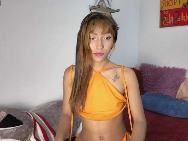 alix-kitty live cam on BongaCams