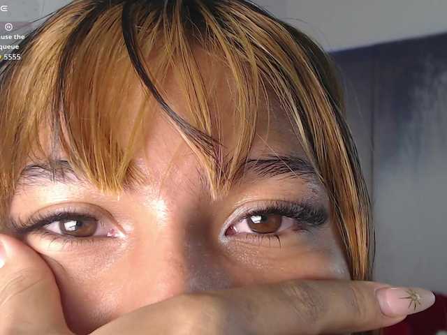 alix-kitty live cam on BongaCams