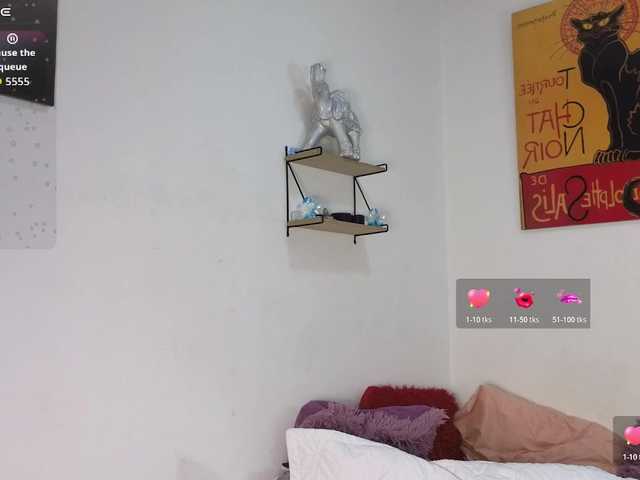 alix-kitty live cam on BongaCams