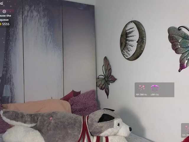 alix-kitty live cam on BongaCams